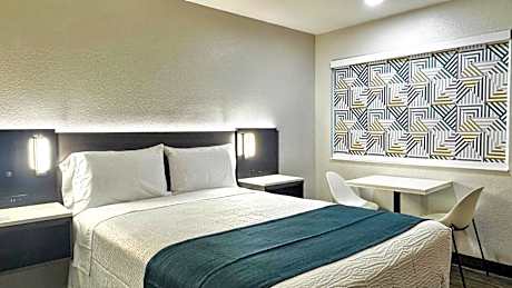 Motel 6-Atascadero, CA