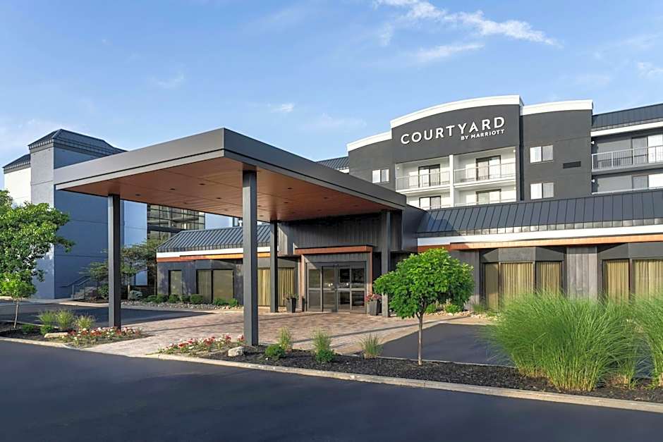Courtyard by Marriott Cleveland Beachwood