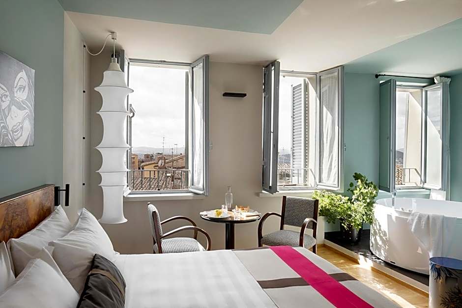Hotel Priori Secret Garden