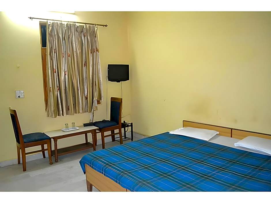 Hotel Maharana Palace