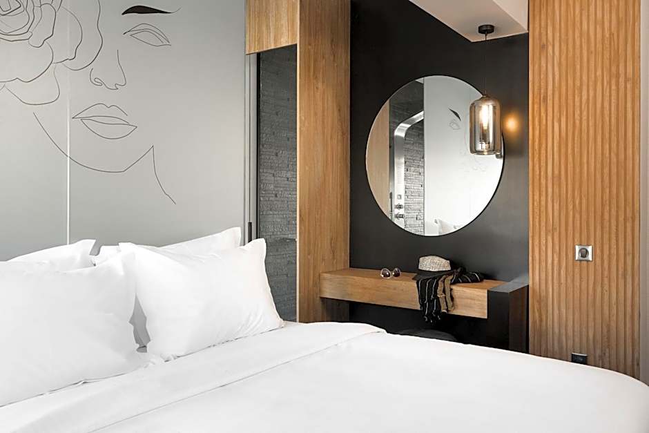 LUX&EASY Athens Downtown Apartments