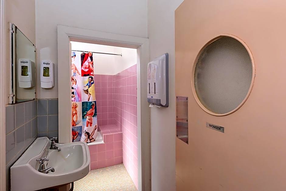 Commercial Travellers House