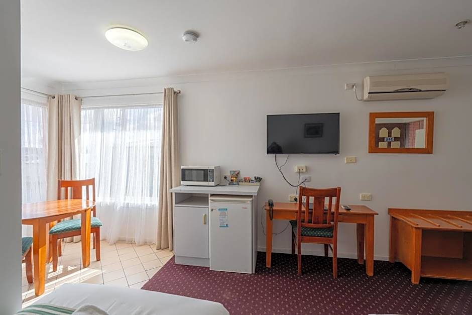 The Henry Parkes Tenterfield