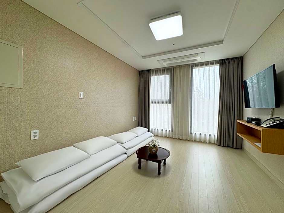 Centum Mark Hotel Yang Yang