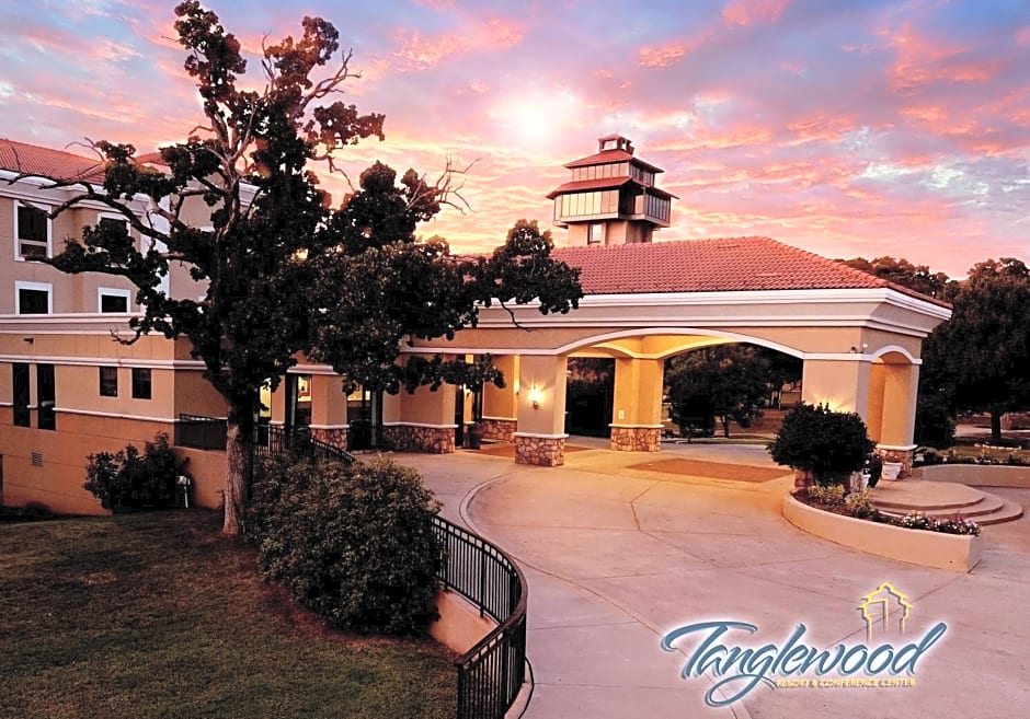 Tanglewood Resort