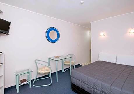 Studio Petite Double