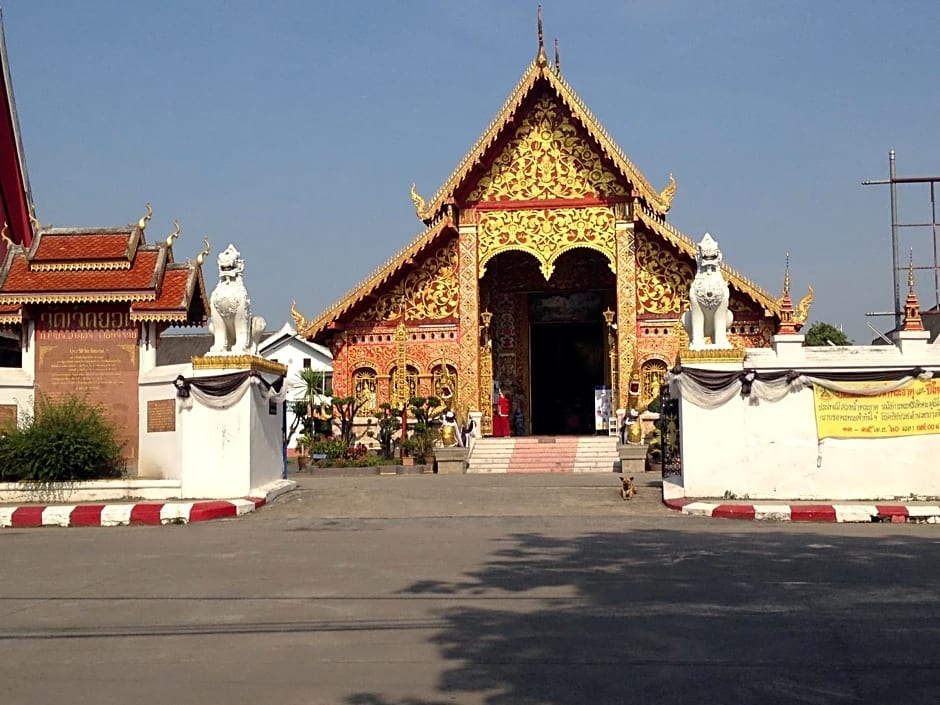 Baan Bua Guest House
