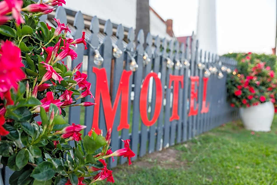 Country Pathfinder Motor Inn