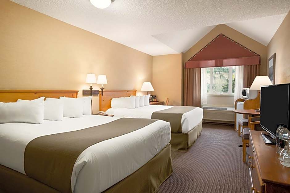 Canmore Inn & Suites