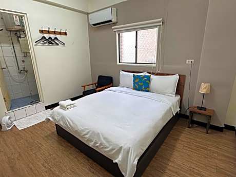 Single Room with Private Bathroom