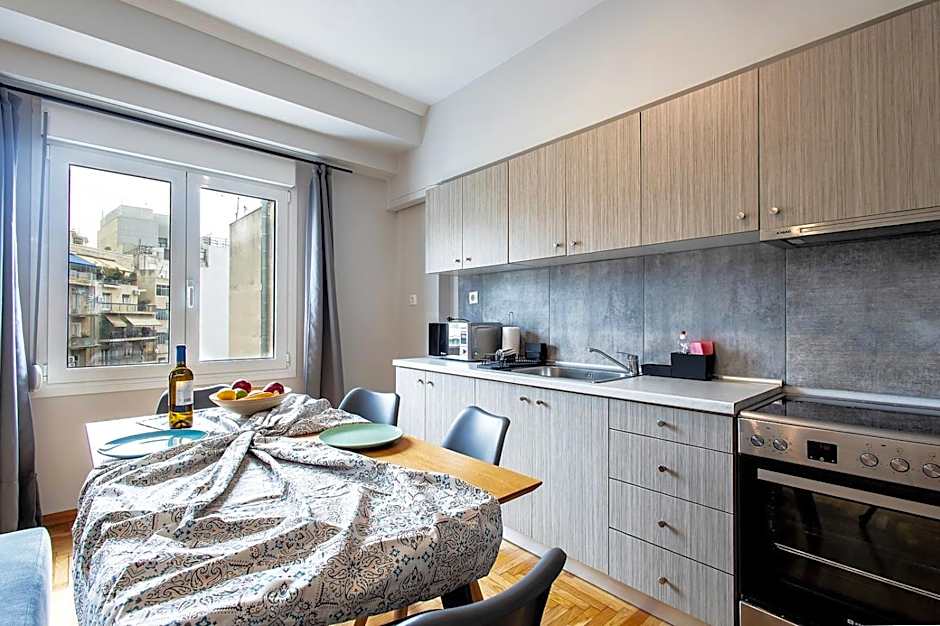 Aris123 by Smart Cozy Suites - Apartments in the heart of Athens - 5 minutes from metro - Available 24hr
