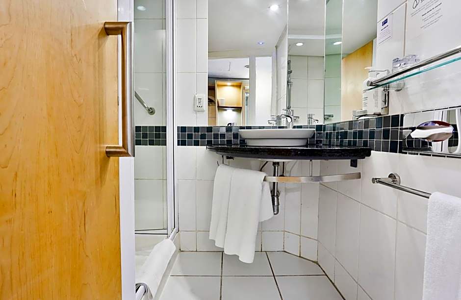 Holiday Inn Express Sandton-Woodmead By IHG