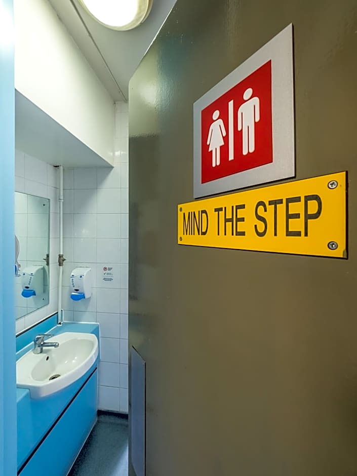 LSE Carr-Saunders Hall