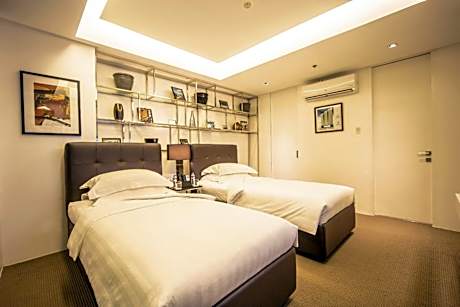 One-Bedroom Apartment with 2 Single Beds