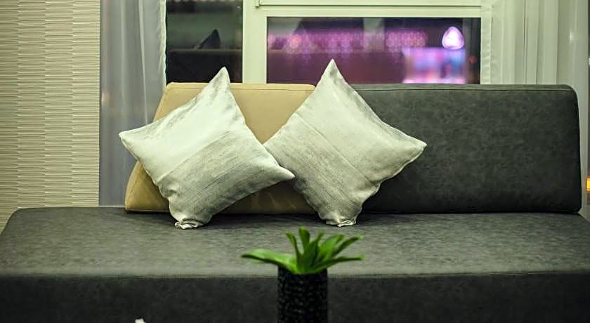 LOUIS V HOTEL LEBANON