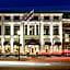 Post-Plaza Hotel & Grand Café