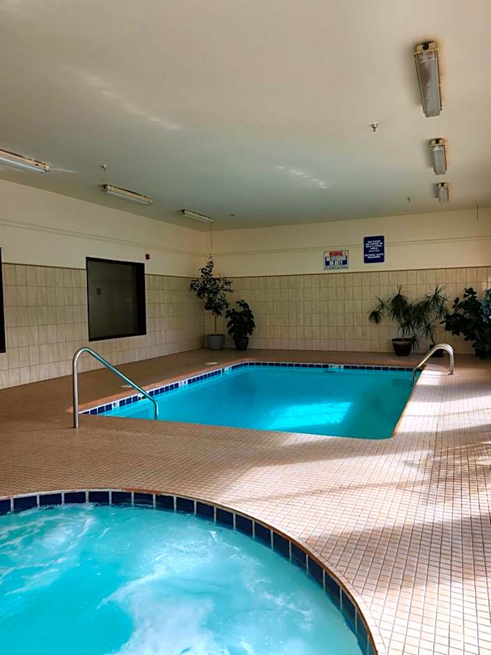 Photo 1 of 50 of Luxury Inn & Suites