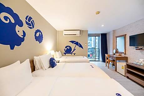 Triple Room