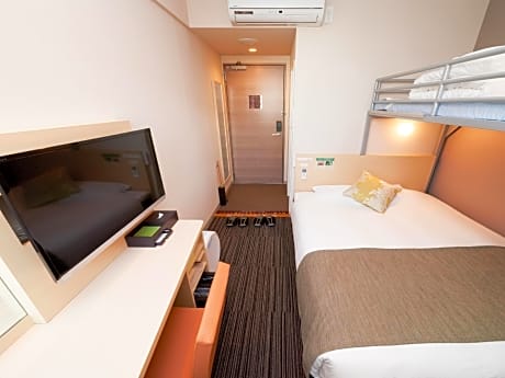 Room with 1 Double Bed and 1 Bunk Bed - Non-Smoking