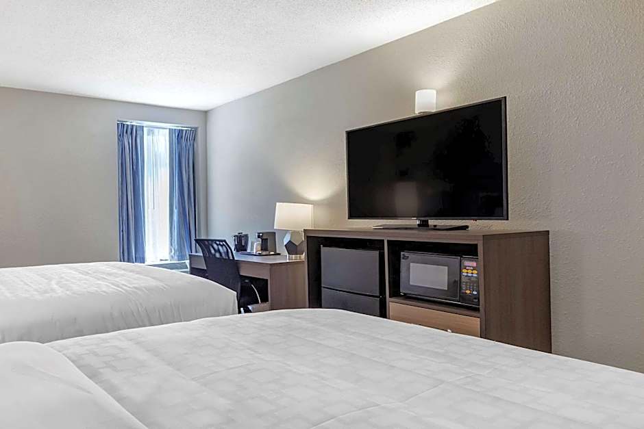 Clarion Pointe Raleigh Midtown