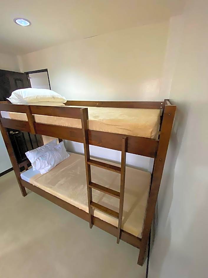 Ma Lourdes Inn- Washington Street