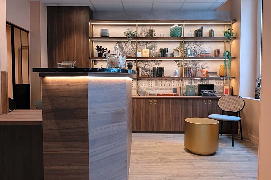 Kyriad Paris 10 - Canal Saint Martin - République