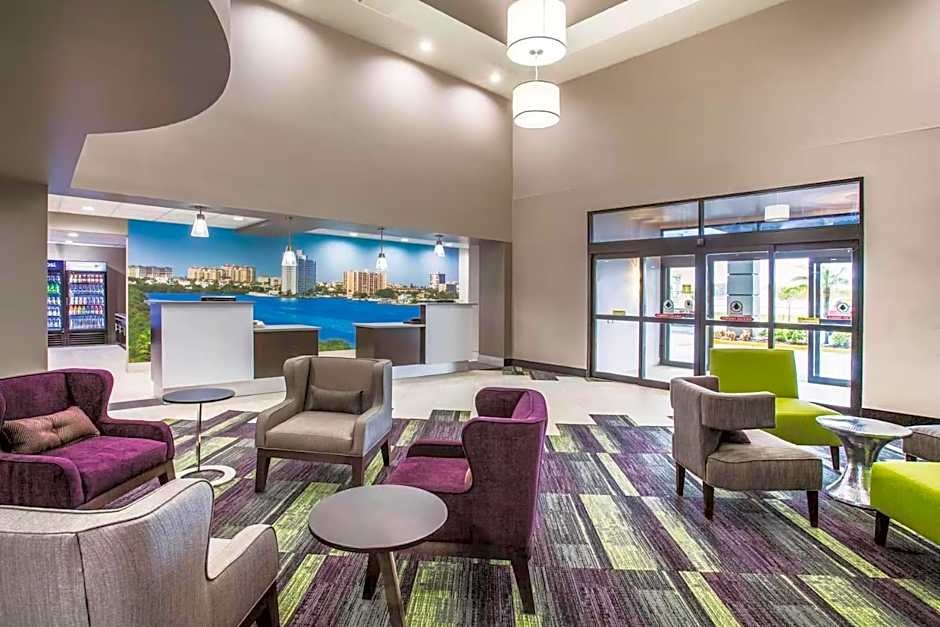 Comfort Inn & Suites Clearwater South - Pinellas Park