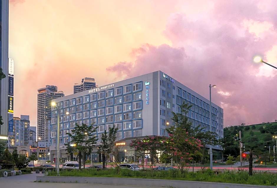 FIRSTCITY HOTEL YEOSU