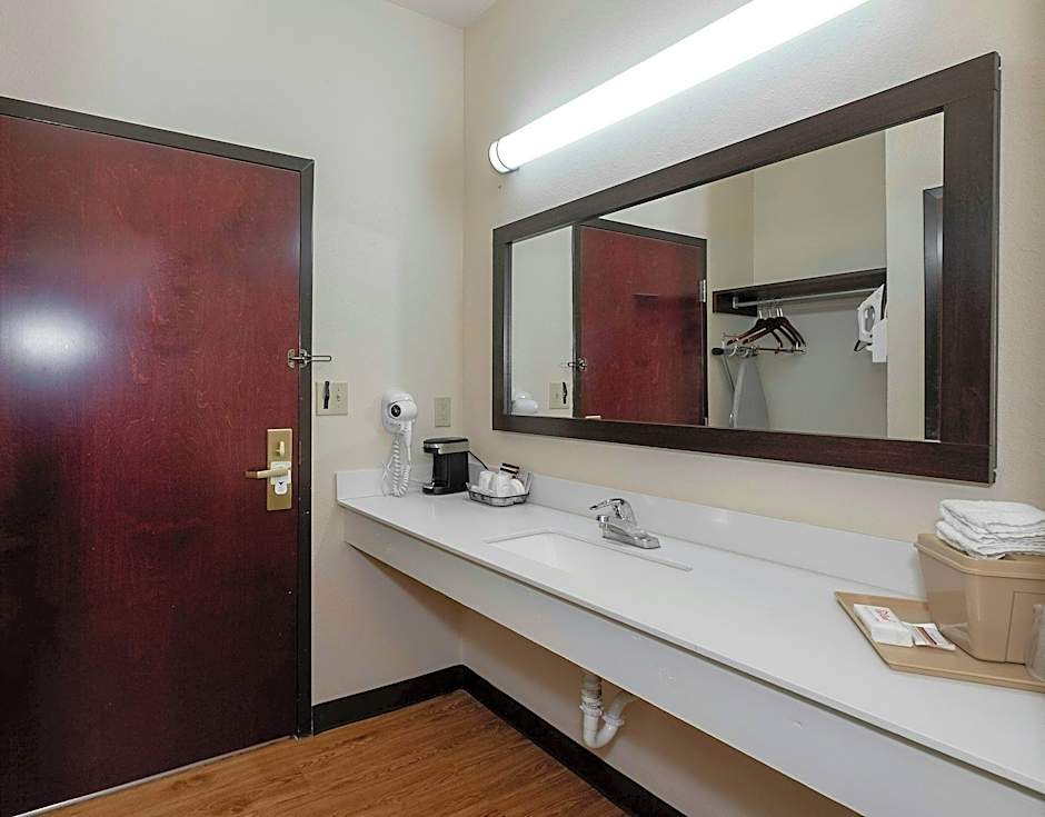 Red Roof Inn Hartselle