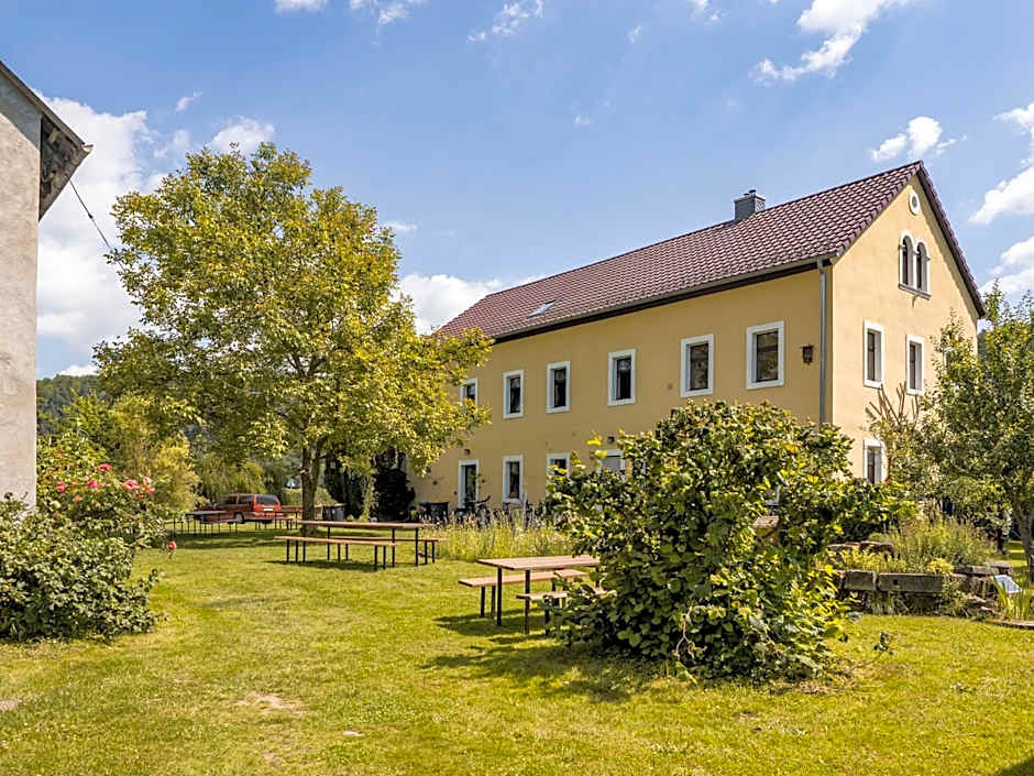 Hinterland Hostel