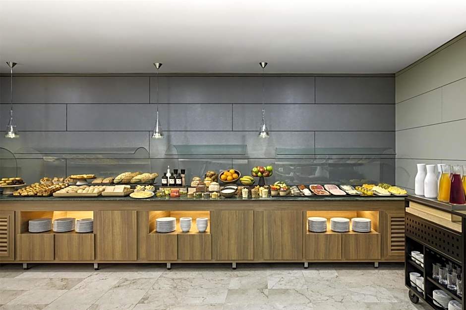 iStay by NH Zaragoza Sport Hotel