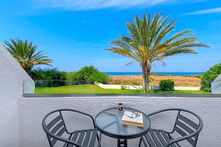 Superior 1 Double Bed or 2 Beds, Sea View — 8 fotoğraftan 1. fotoğraf