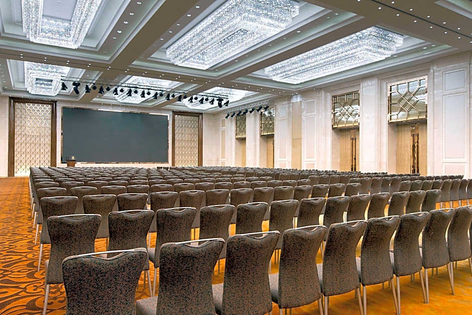Sheraton Grand Wuhan Hankou Hotel