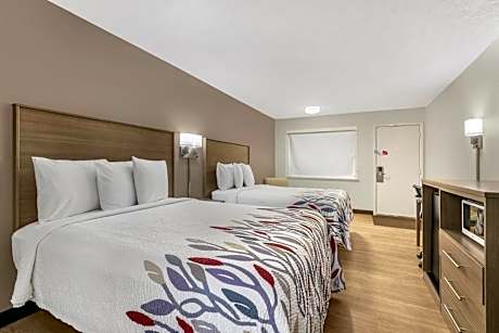 Deluxe 2 Queen Beds Non-Smoking