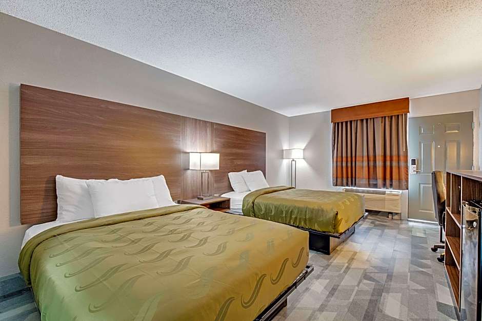 Photo 1 of 1 of 2 Queen Beds, Nonsmoking