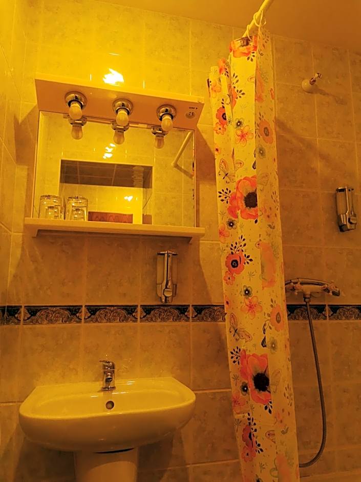 River Star Hotel
