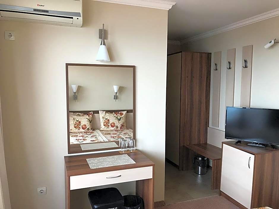 Family Hotel Radiana