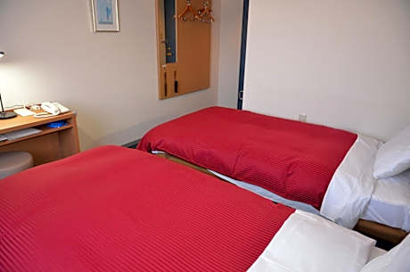 Economy Twin Room