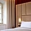 Hotel Verte, Warsaw, Autograph Collection