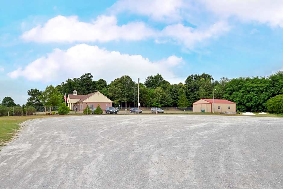 Americas Best Value Inn Wildersville