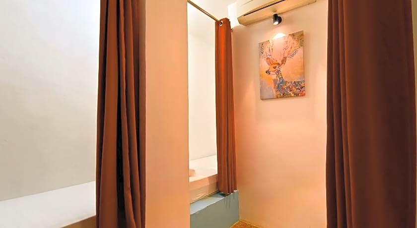 Beds In Garden Hostel