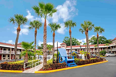 Hotel South Tampa & Suites