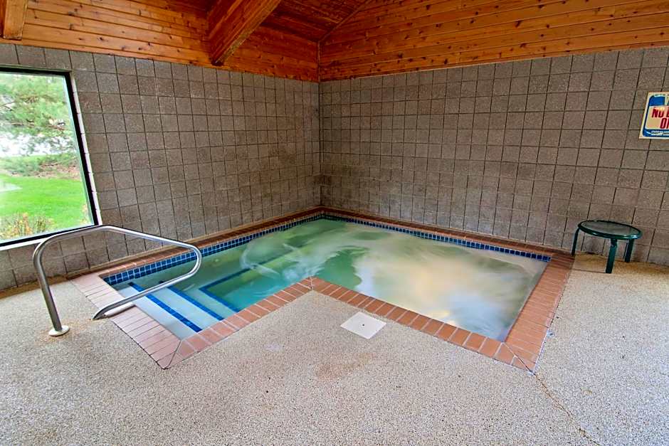 Boarders Inn & Suites by Cobblestone Hotels - Faribault