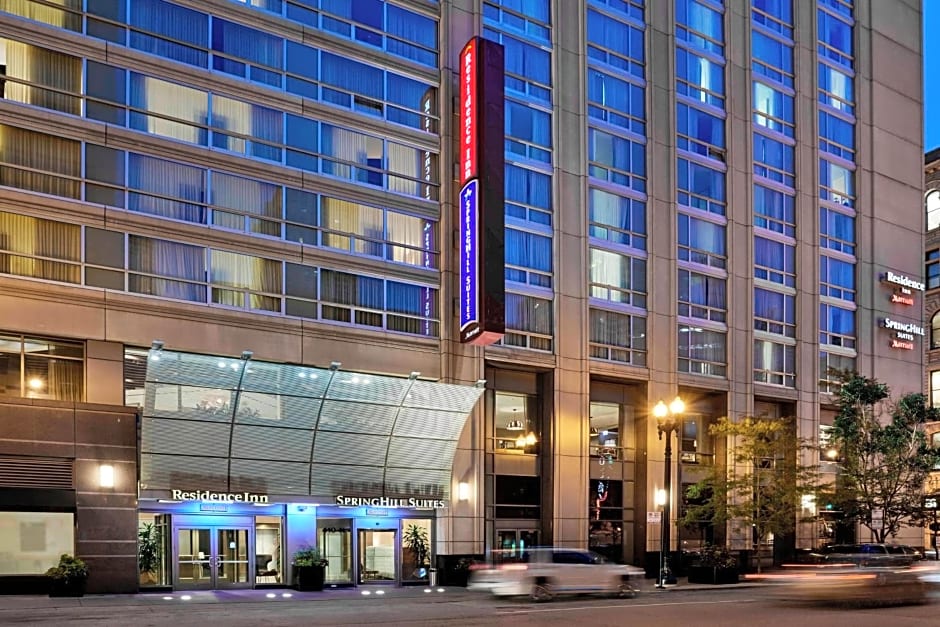 SpringHill Suites Chicago Downtown/River North