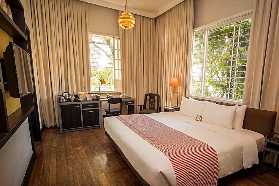 The Henry Hotel Manila