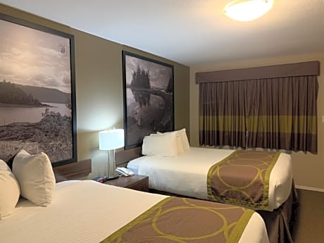 Deluxe Queen Room with Two Queen Beds - Non-Smoking