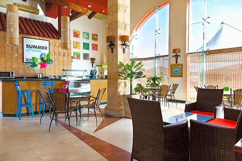 Golden Ocean Marina Hotel