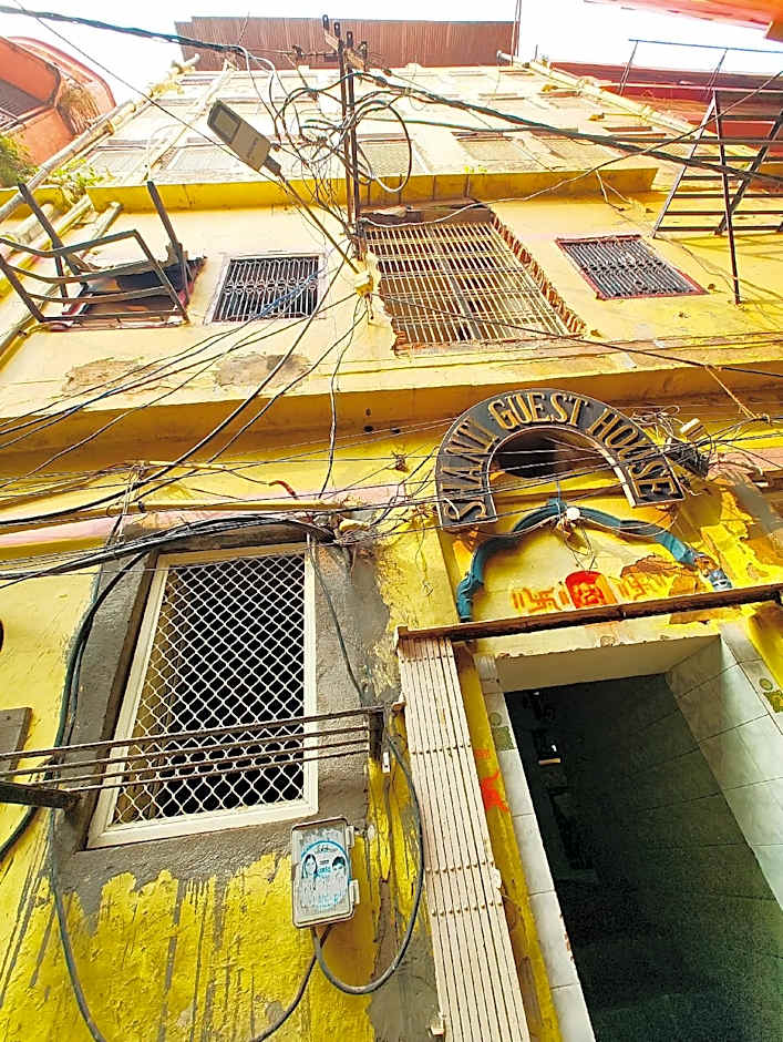 Goroomgo Shanti Guest House Near Kashi Vishwanath Temple Varanasi