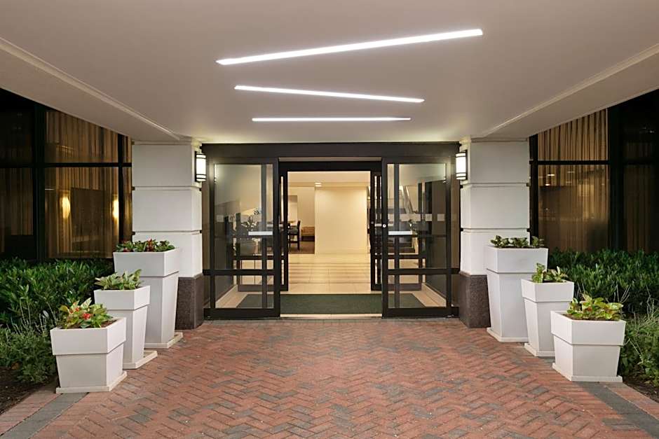 Holiday Inn Washington-Dulles International Airport By IHG
