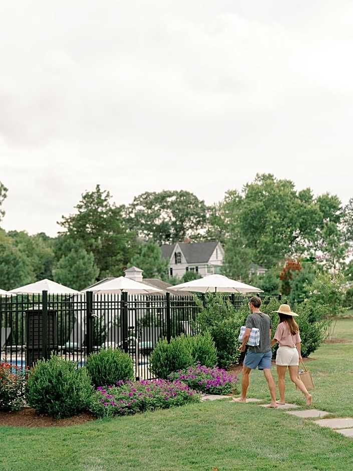 The Oaks Waterfront Hotel